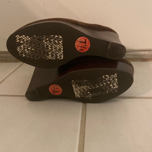 Michael Kors platform wedge ankle boots - Picture 7 of 7